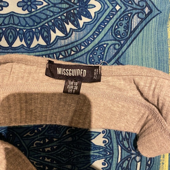 Missguided crop top never worn - Picture 2 of 2